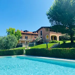 https://villa-s-caterina.it-lombardy.com