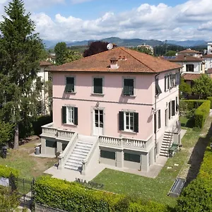 Agnese 4* Lucques